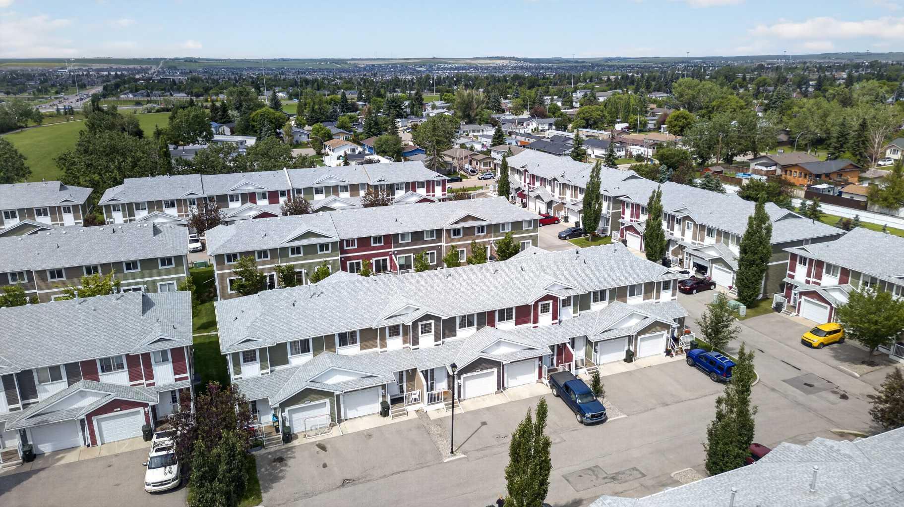 1204, 800 Yankee Valley Boulevard SE