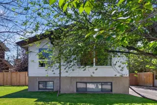 20 McKinley Road SE