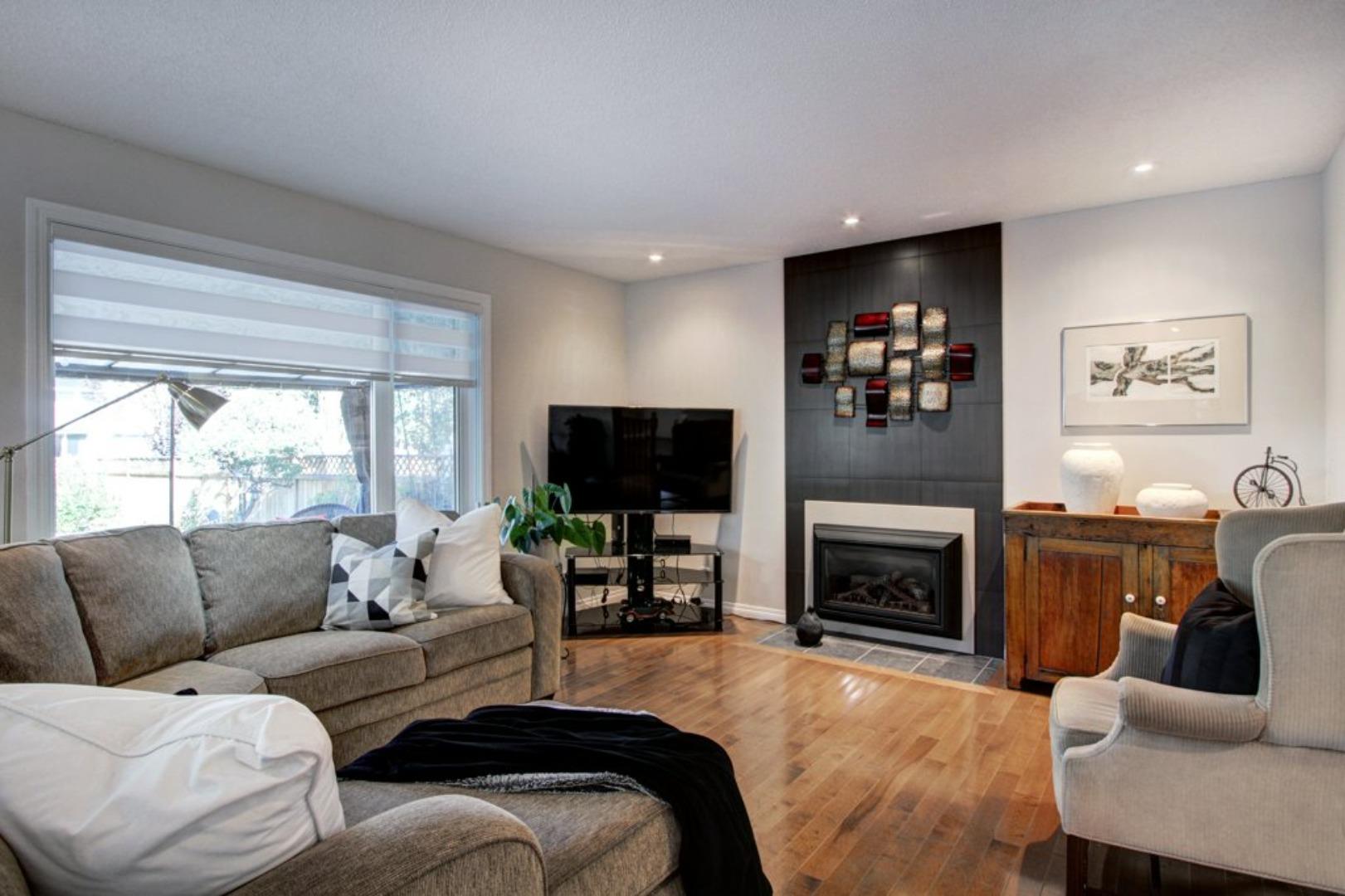 311 Douglasbank Green SE