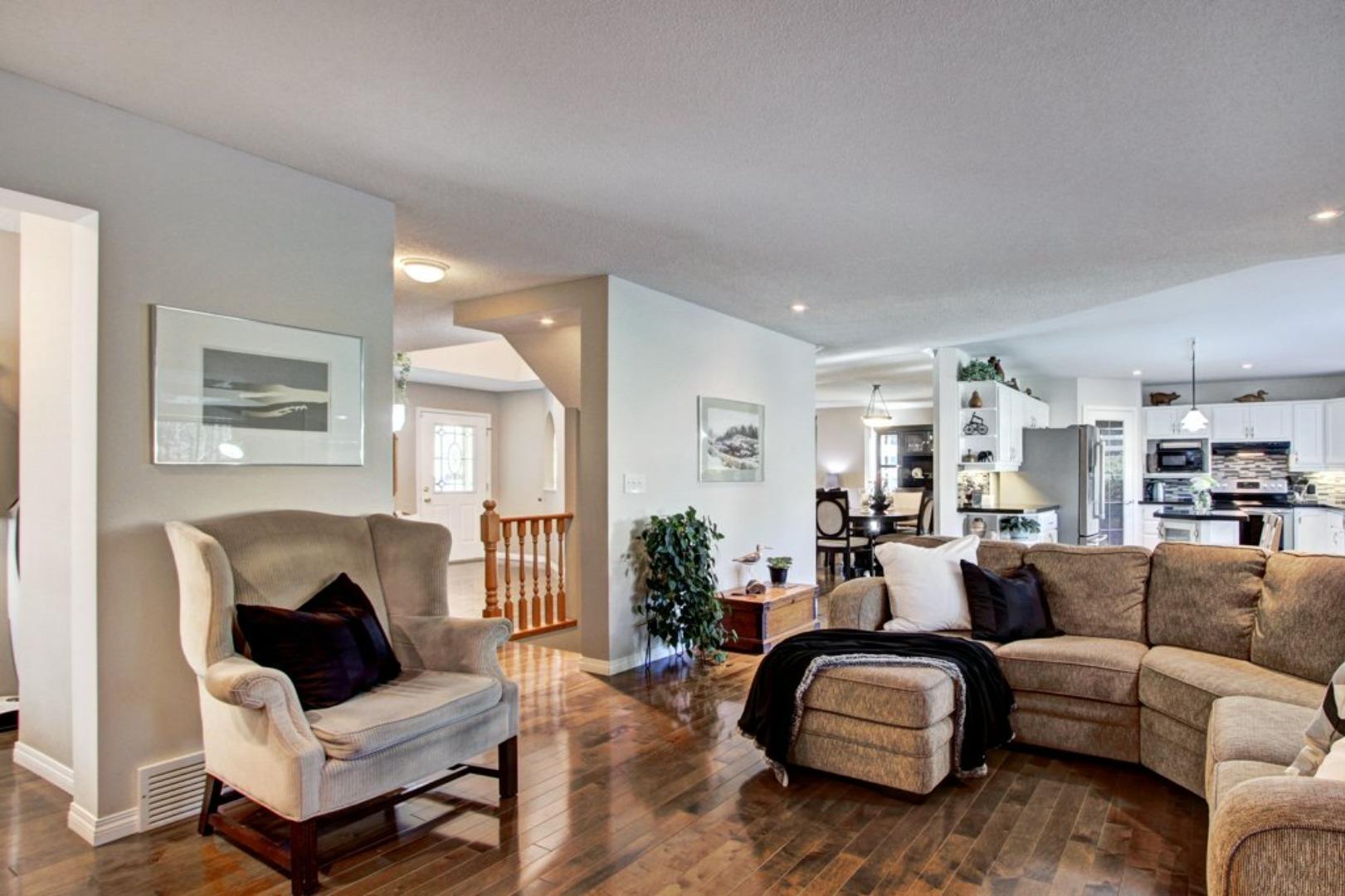 311 Douglasbank Green SE