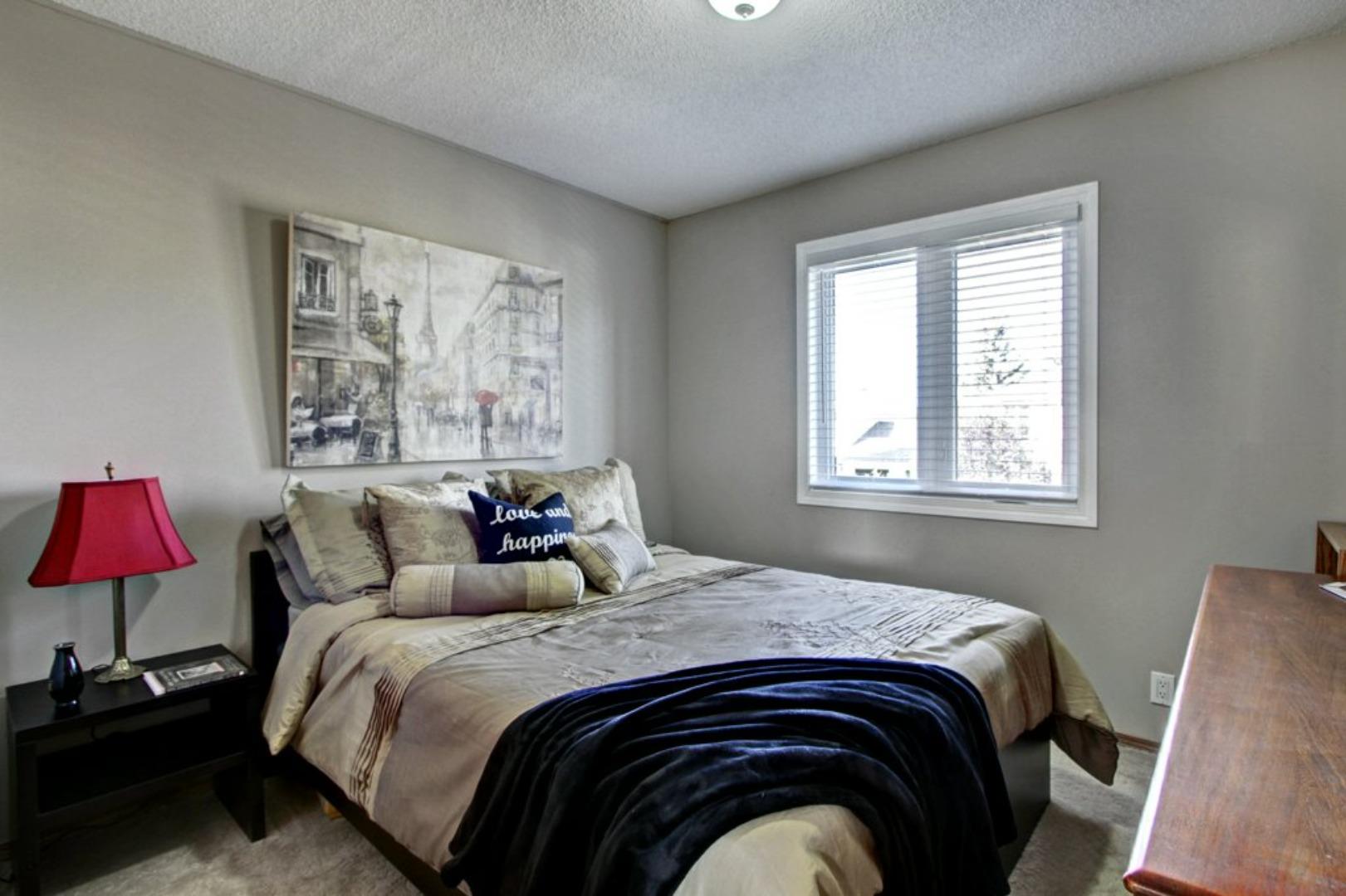 311 Douglasbank Green SE