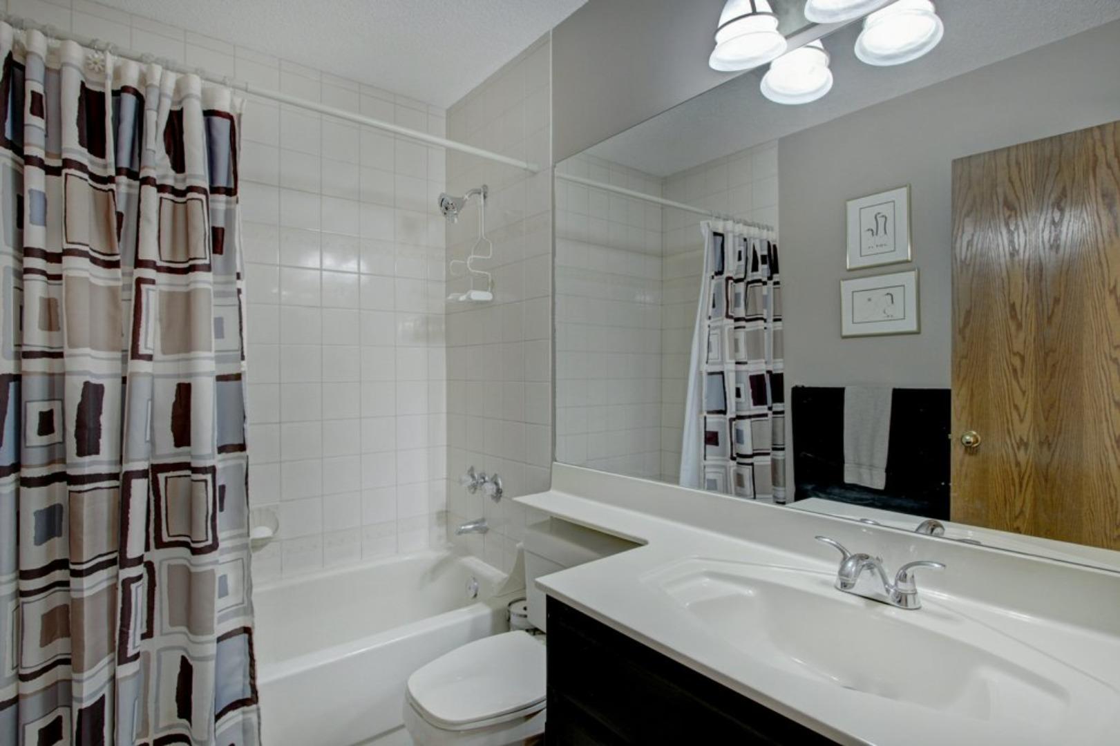 311 Douglasbank Green SE