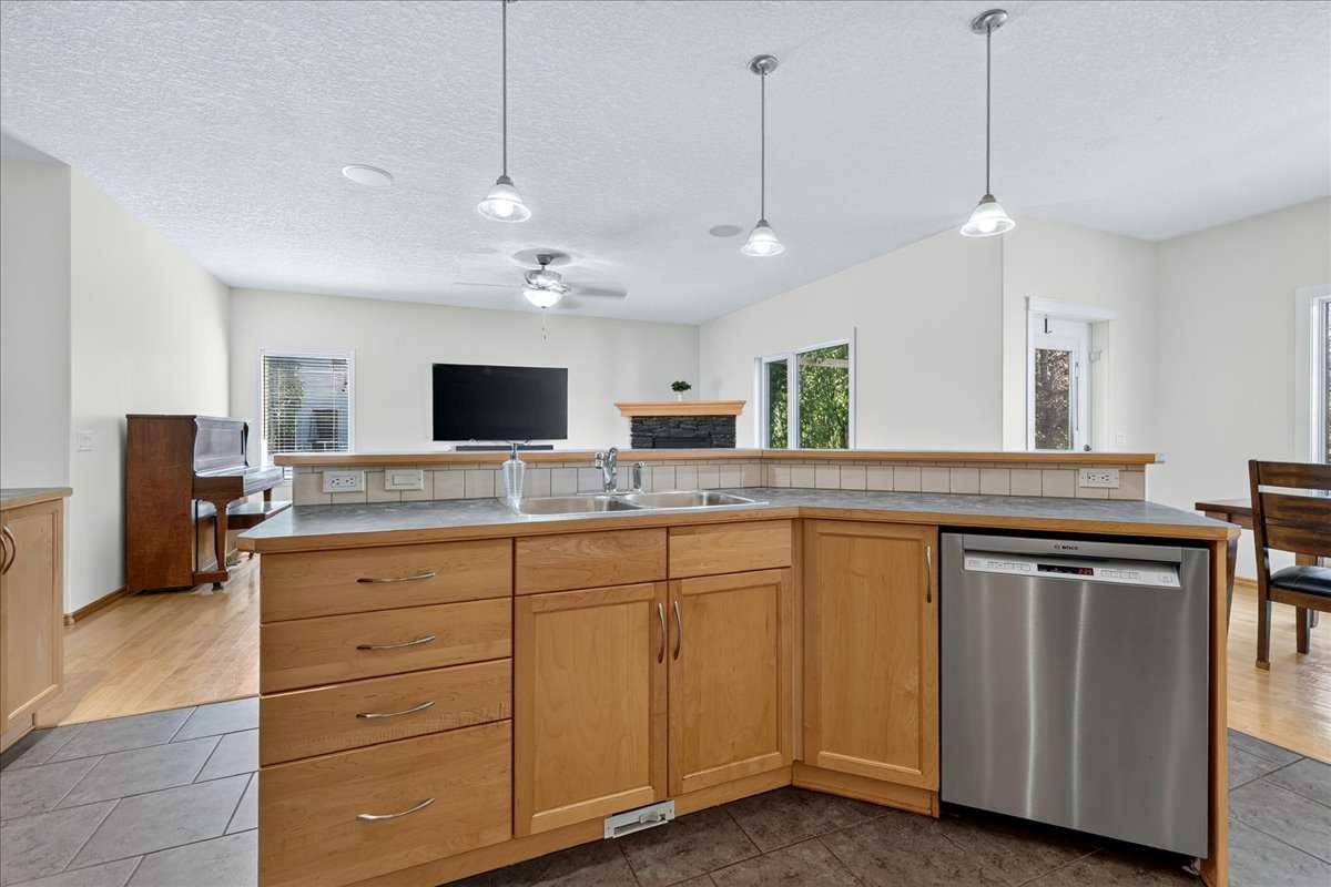 121 Springmere Road 