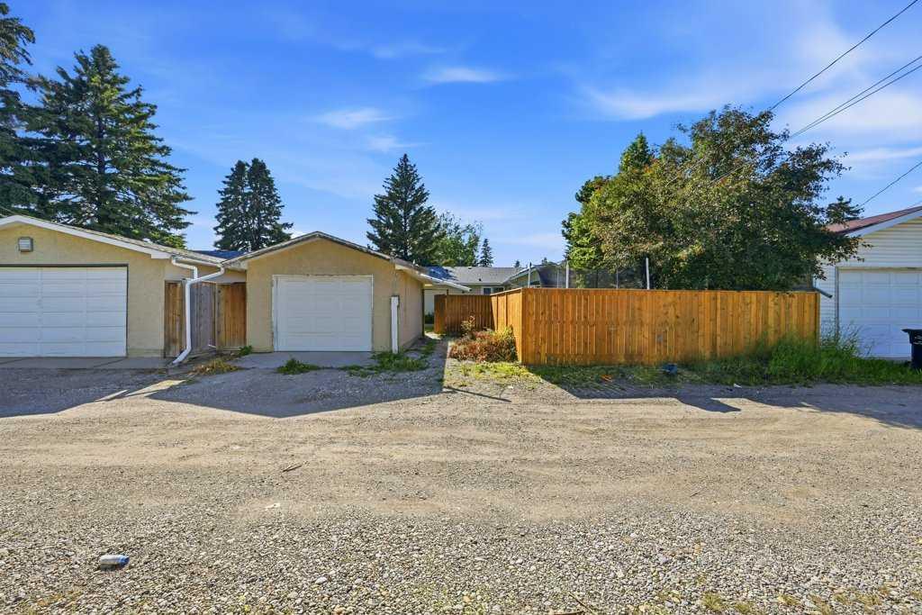 2415 Vista Crescent NE