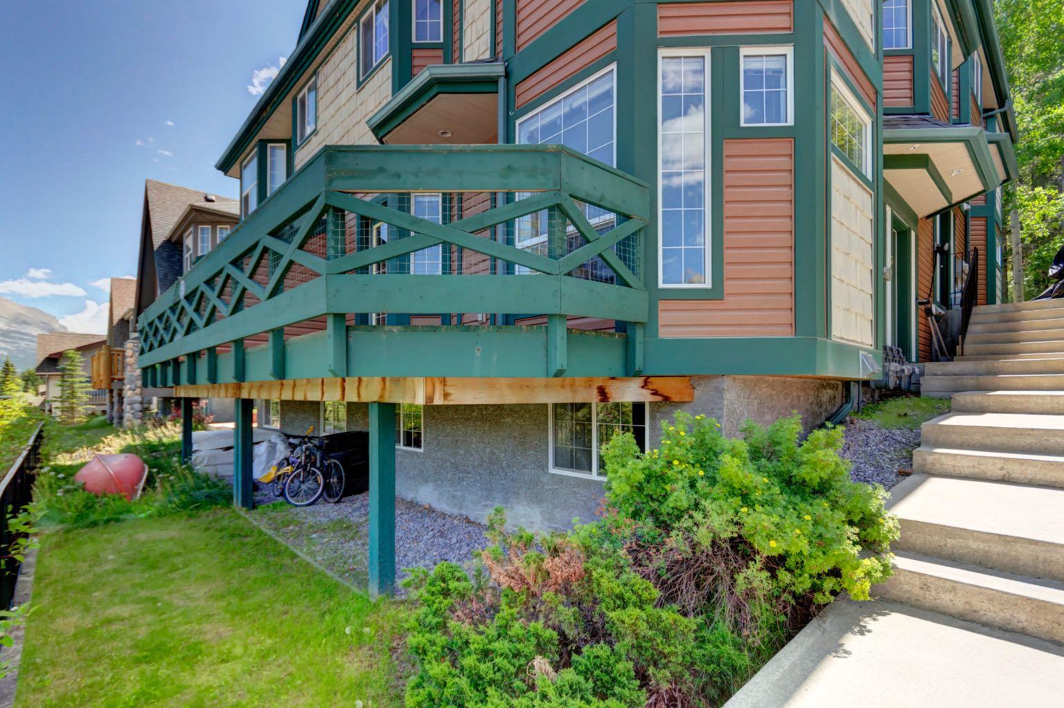 3, 823 Wilson Way 