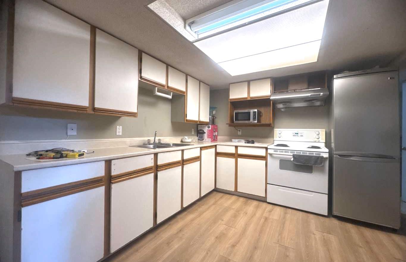 235 Penbrooke Close SE