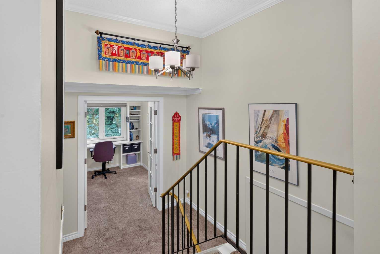 12, 140 Point Drive NW