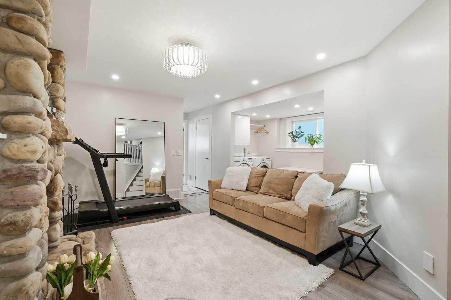 19 Millcrest Way SW