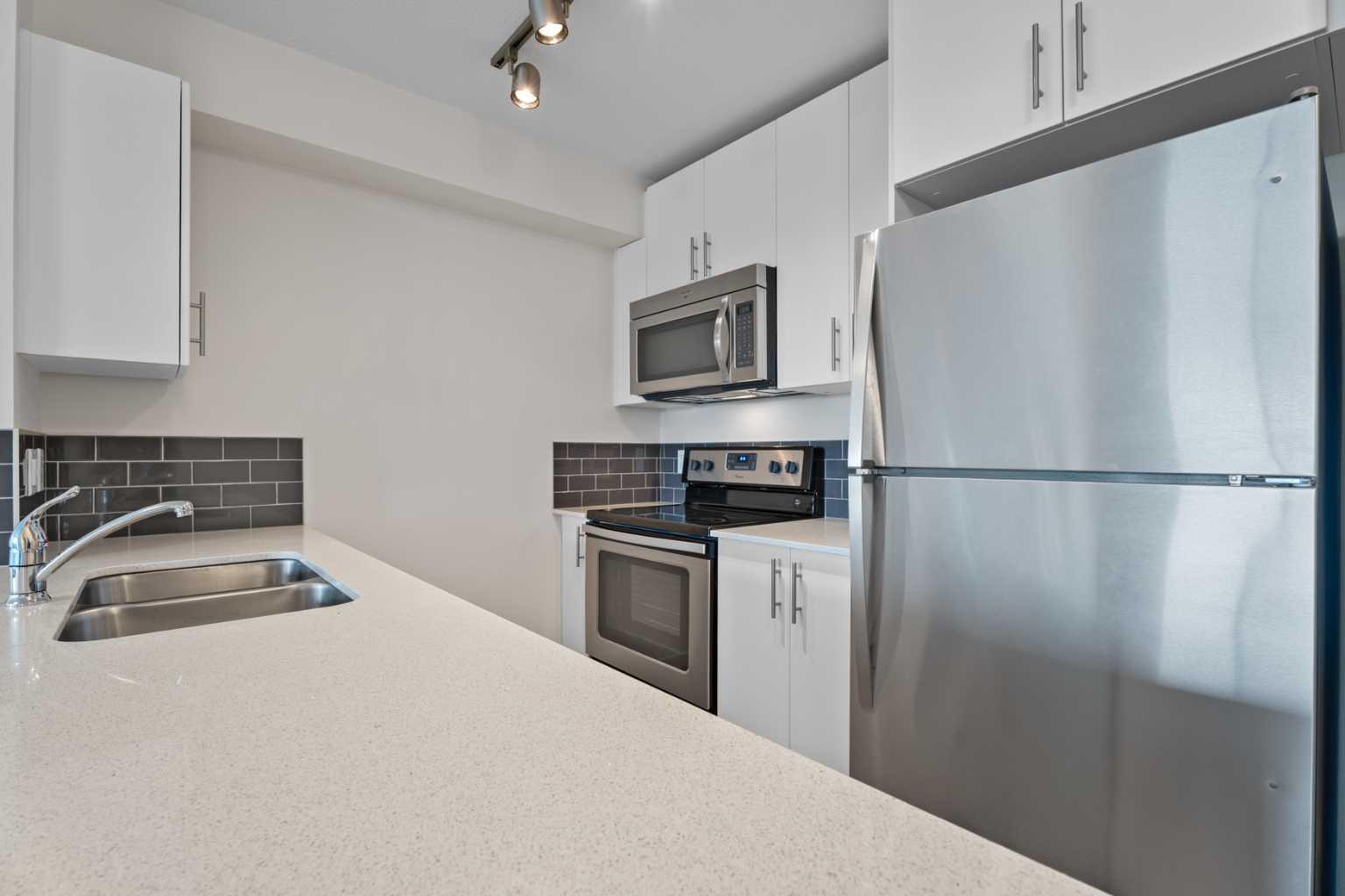 2404, 181 Skyview Ranch Manor NE