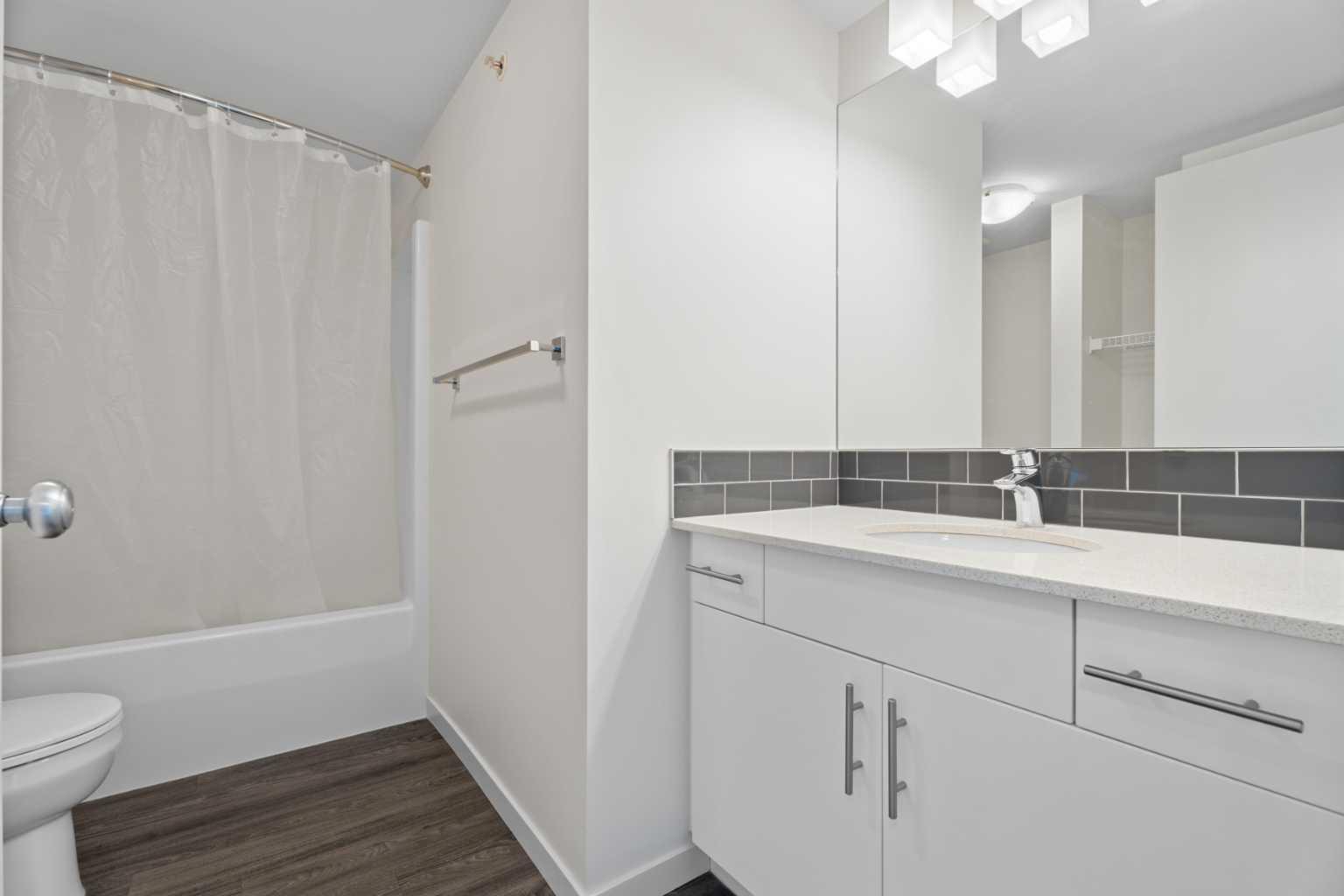 2404, 181 Skyview Ranch Manor NE