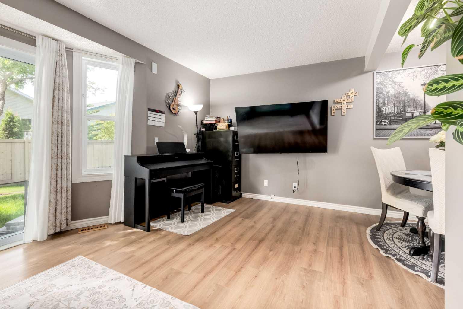 41 Harvest Glen Heights NE