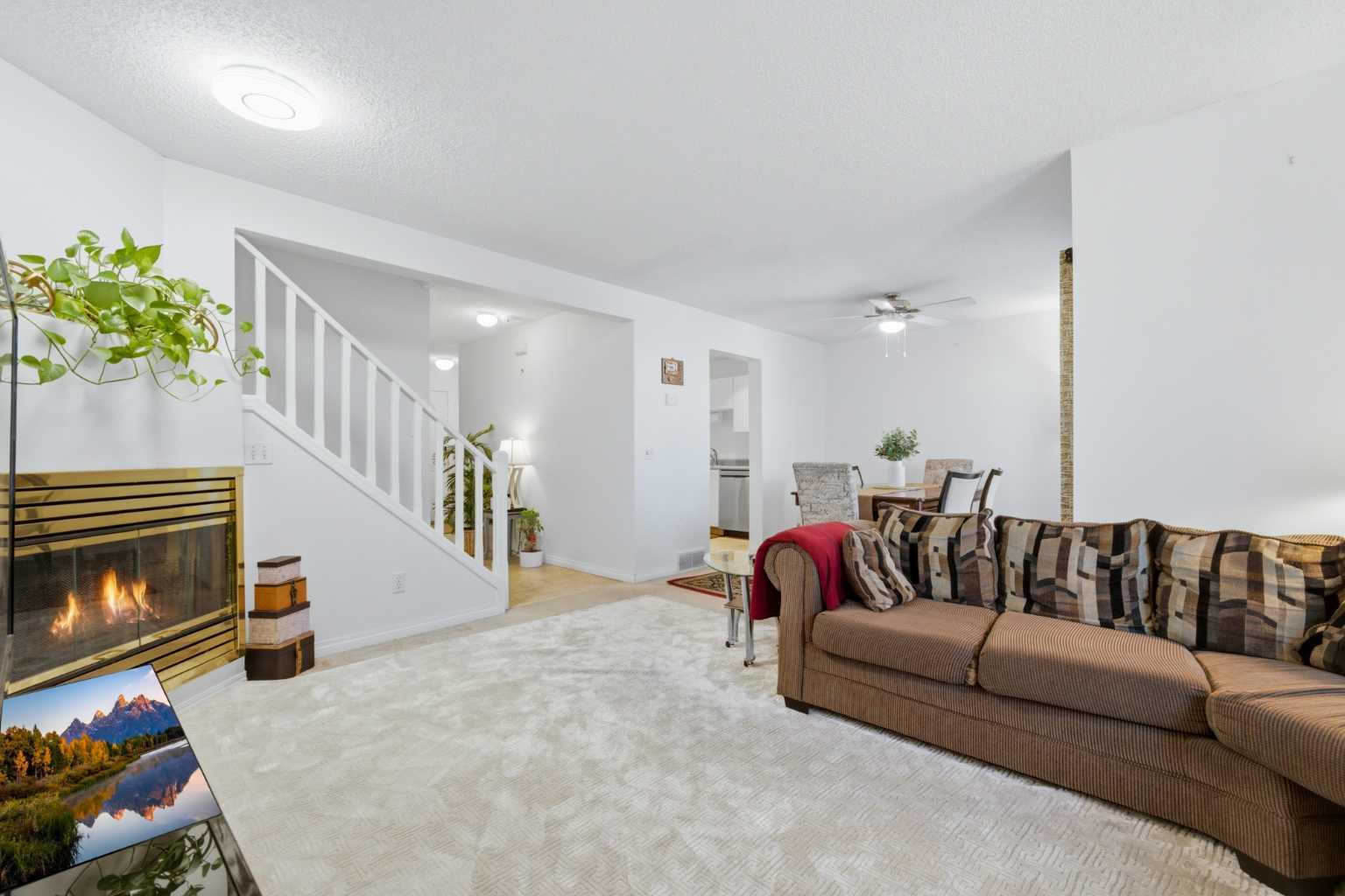 92, 388 Sandarac Drive NW