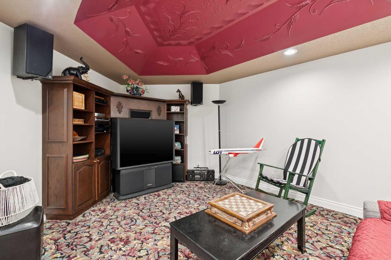 85 Mt Douglas Circle SE