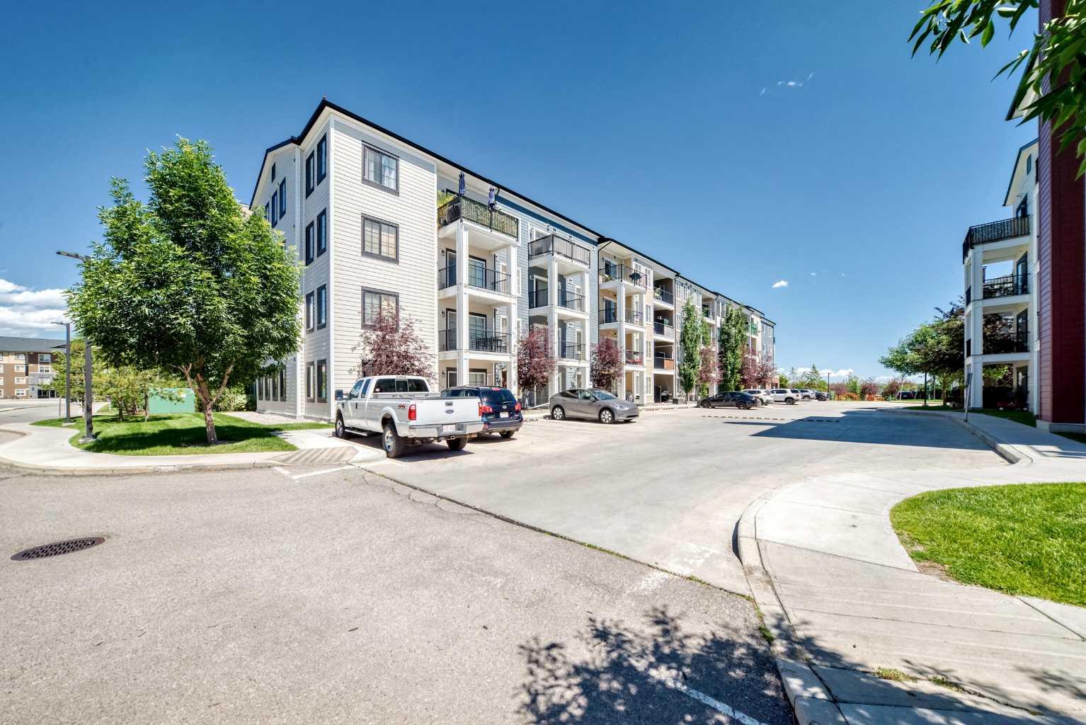 4207, 215 Legacy Boulevard SE