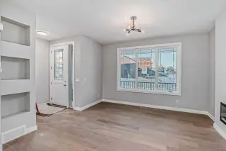 55 Agate Road 