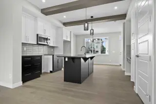 55 Agate Road 