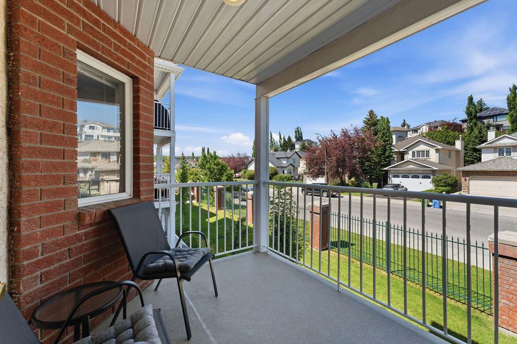 1210, 1210 Sienna Park Green SW