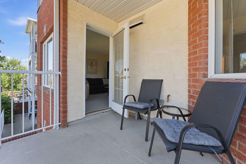 1210, 1210 Sienna Park Green SW