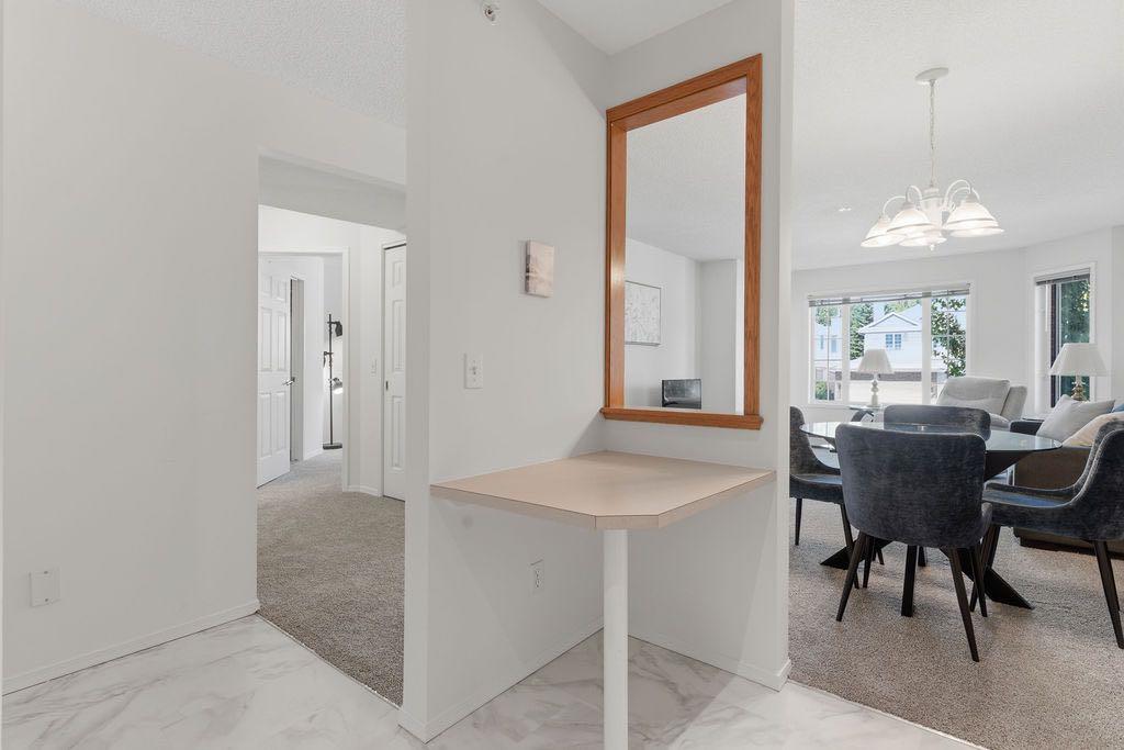 1210, 1210 Sienna Park Green SW