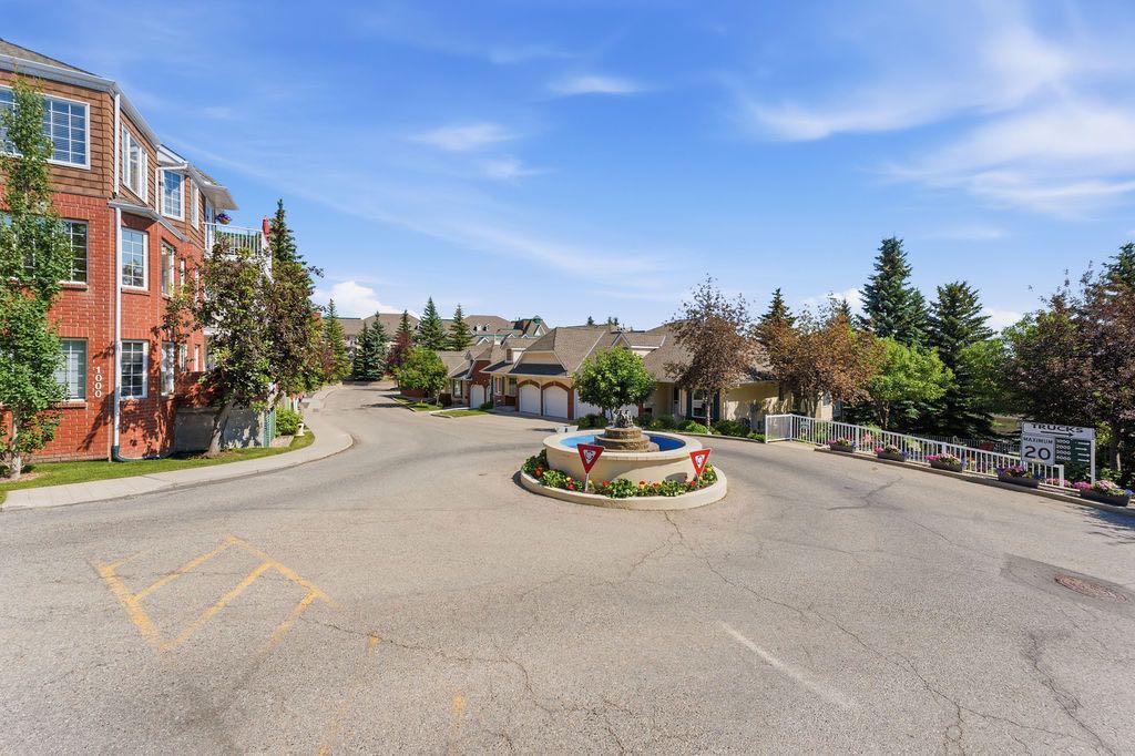 1210, 1210 Sienna Park Green SW