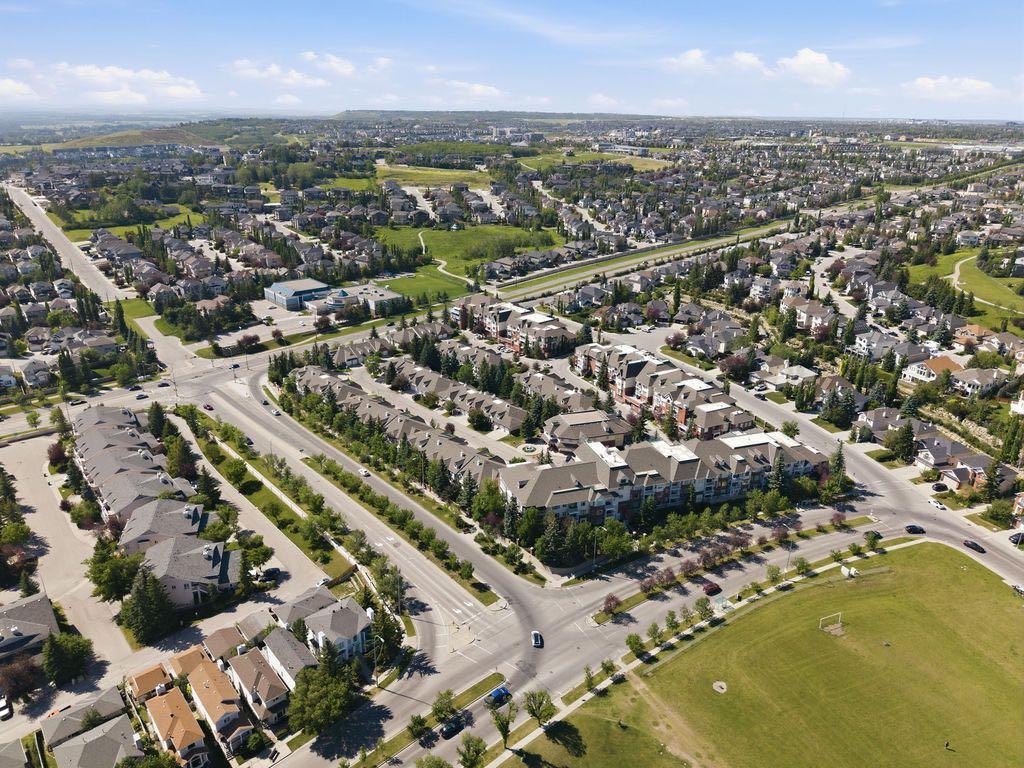 1210, 1210 Sienna Park Green SW