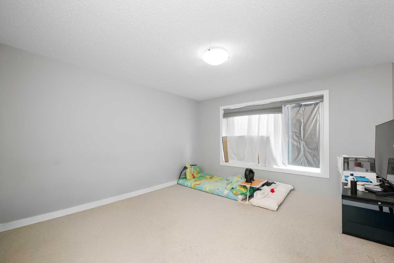 226 Ambleton Drive NW
