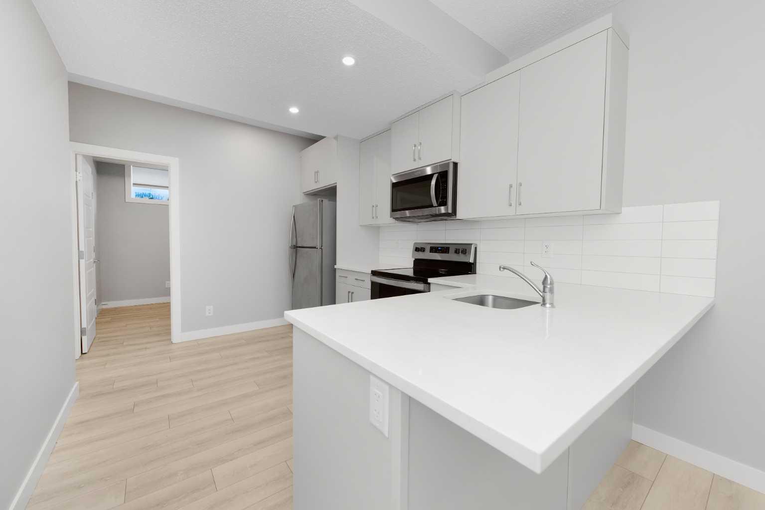 226 Ambleton Drive NW