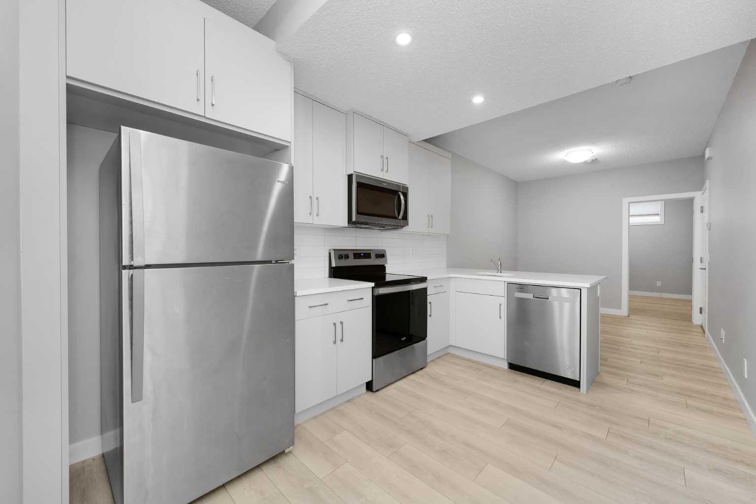 226 Ambleton Drive NW