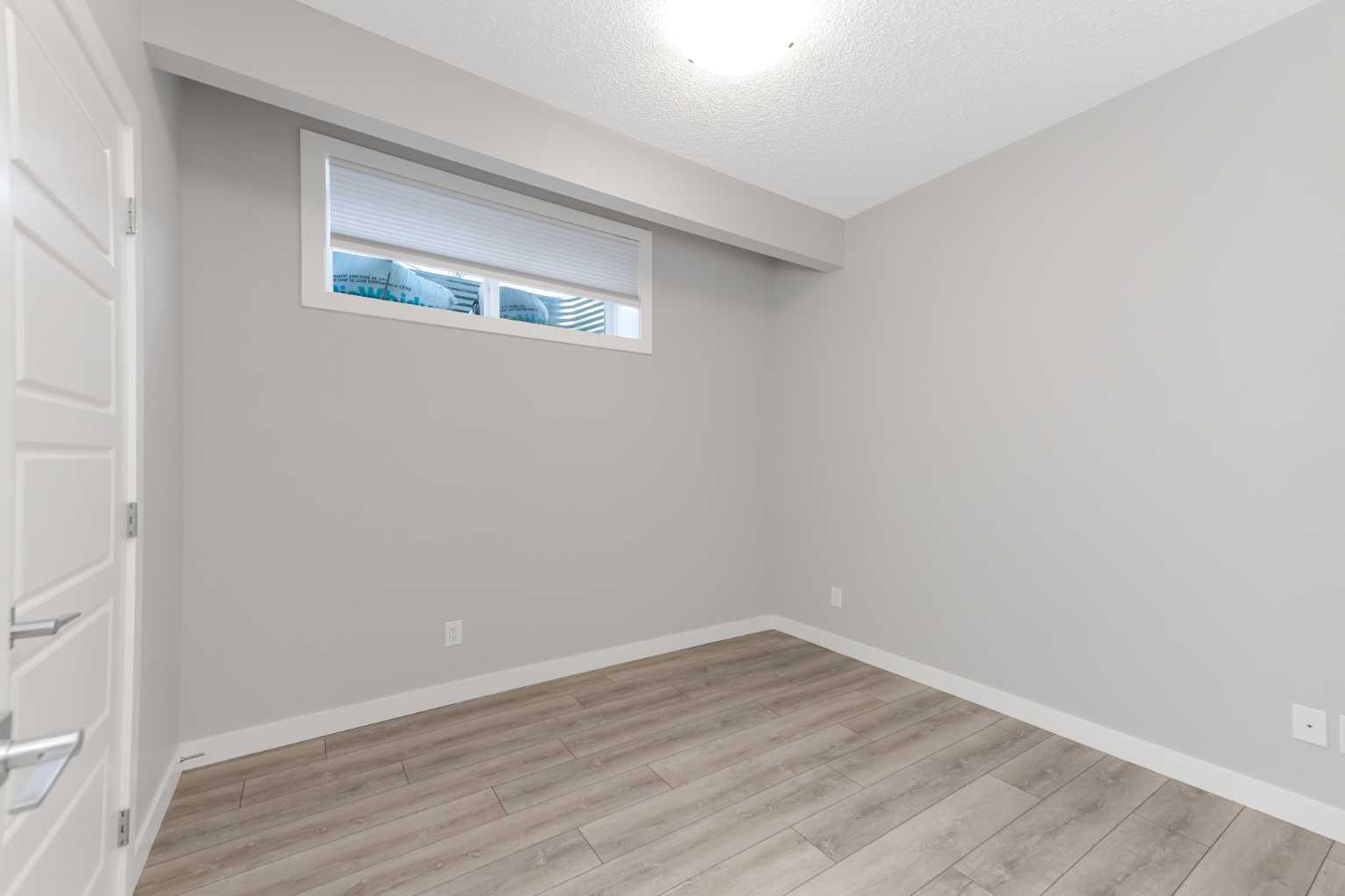 226 Ambleton Drive NW