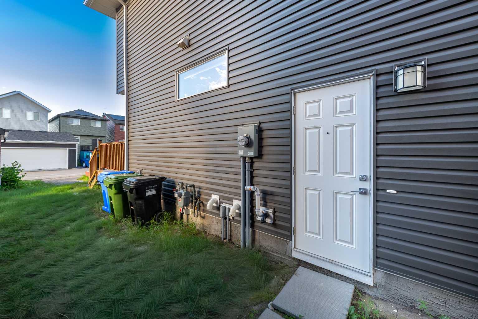 226 Ambleton Drive NW