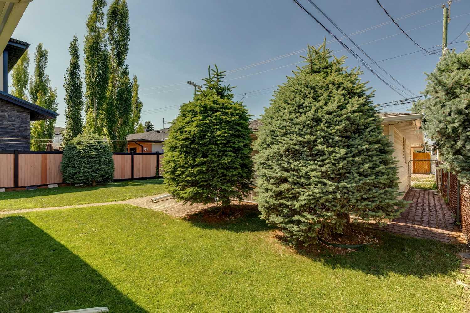 1219 Renfrew Drive NE