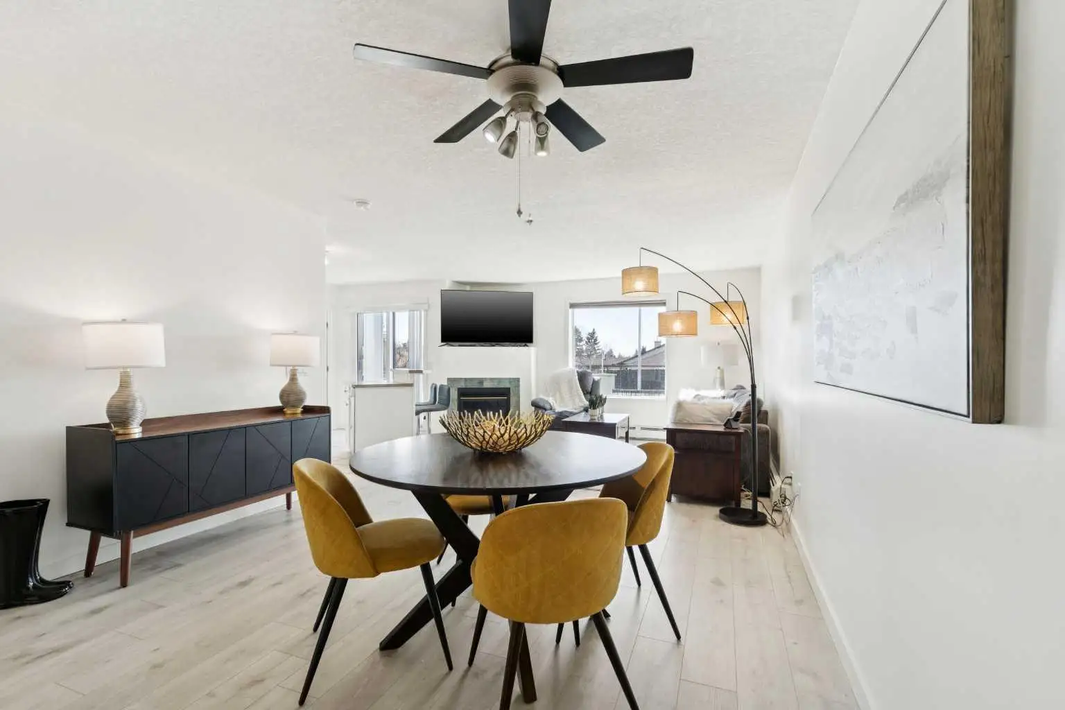 102, 6102 Valleyview Park SE