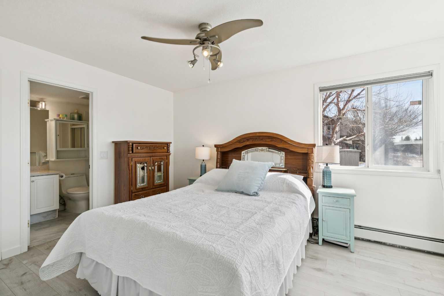 102, 6102 Valleyview Park SE