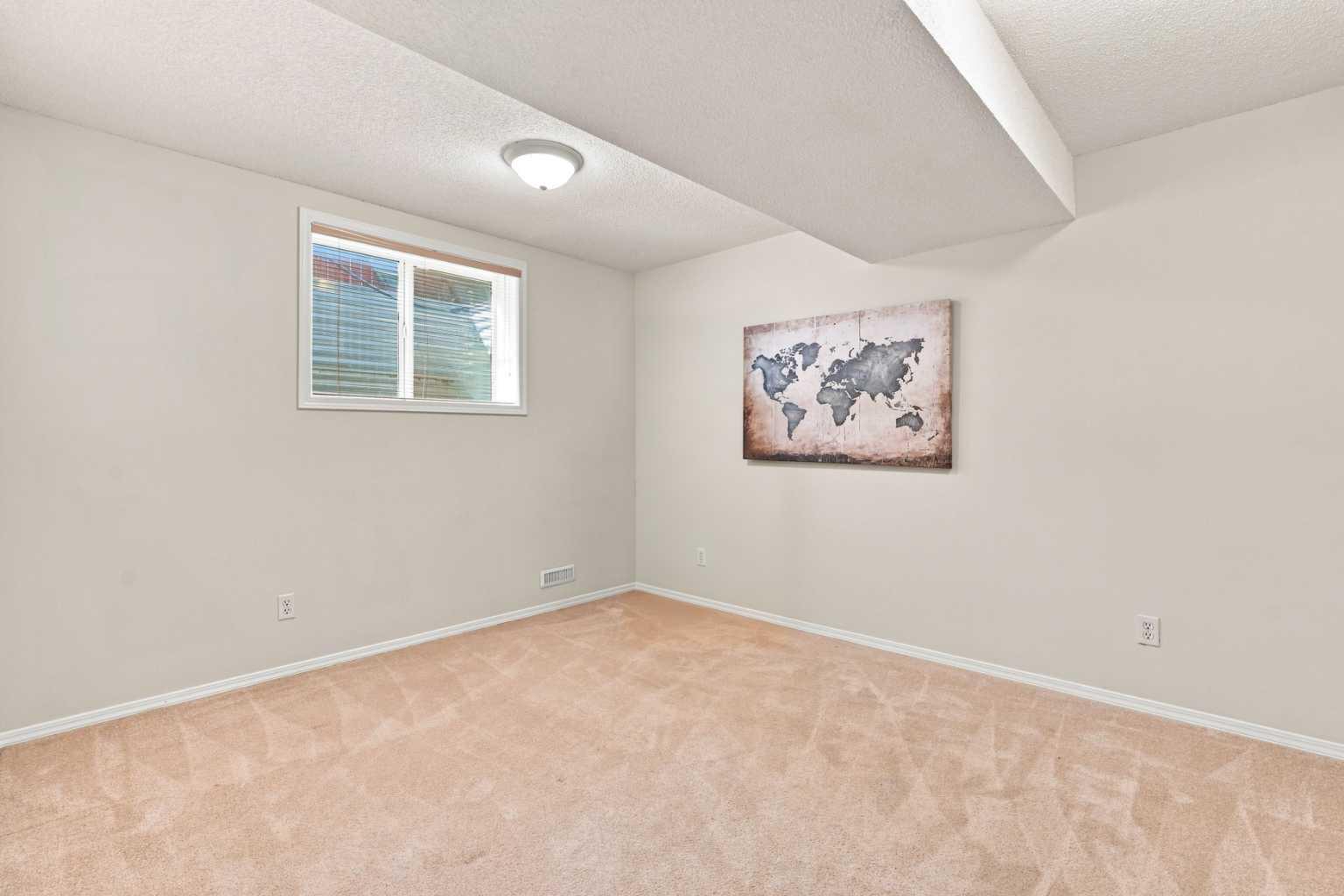 218 Bridlewood Place SW