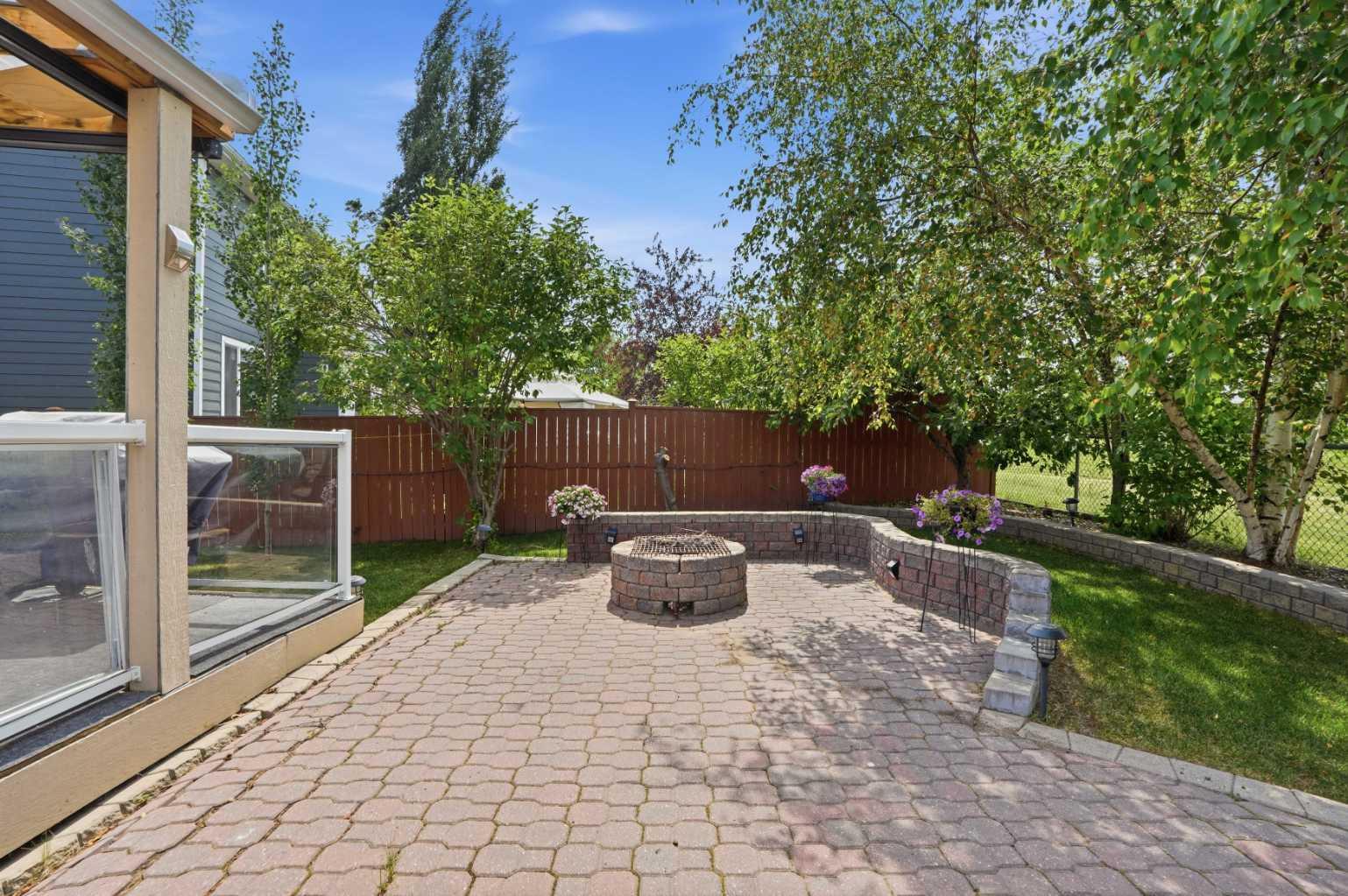 218 Bridlewood Place SW