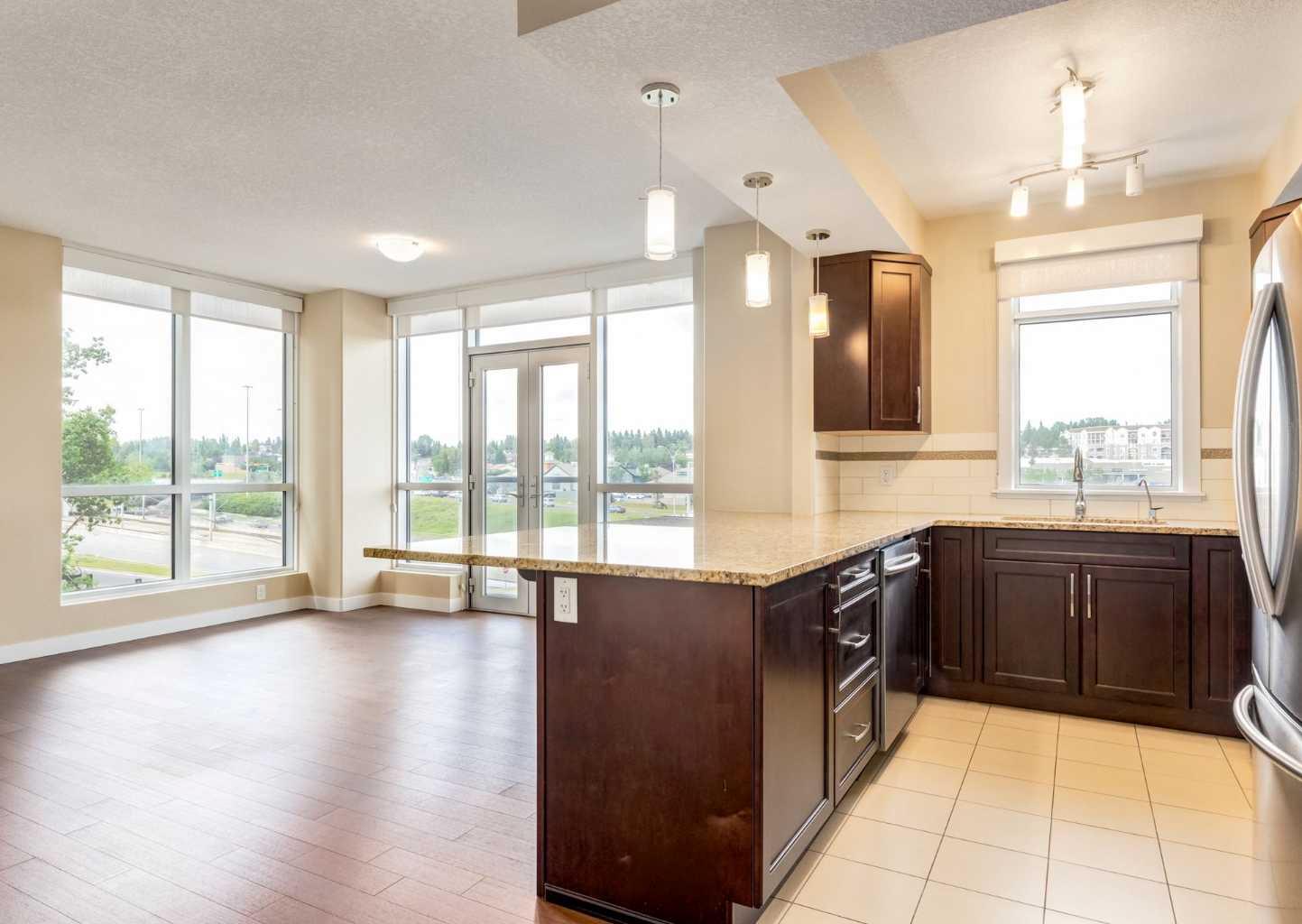 408, 32 Varsity Estates Circle NW