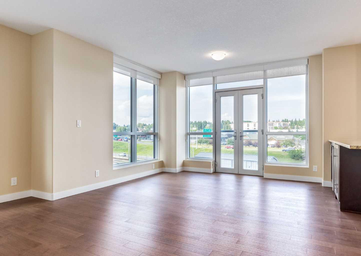 408, 32 Varsity Estates Circle NW