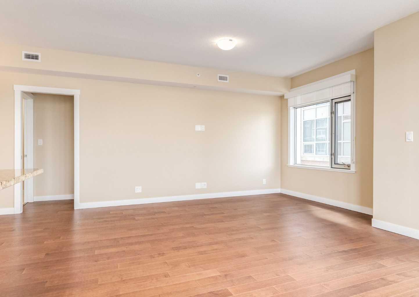 408, 32 Varsity Estates Circle NW