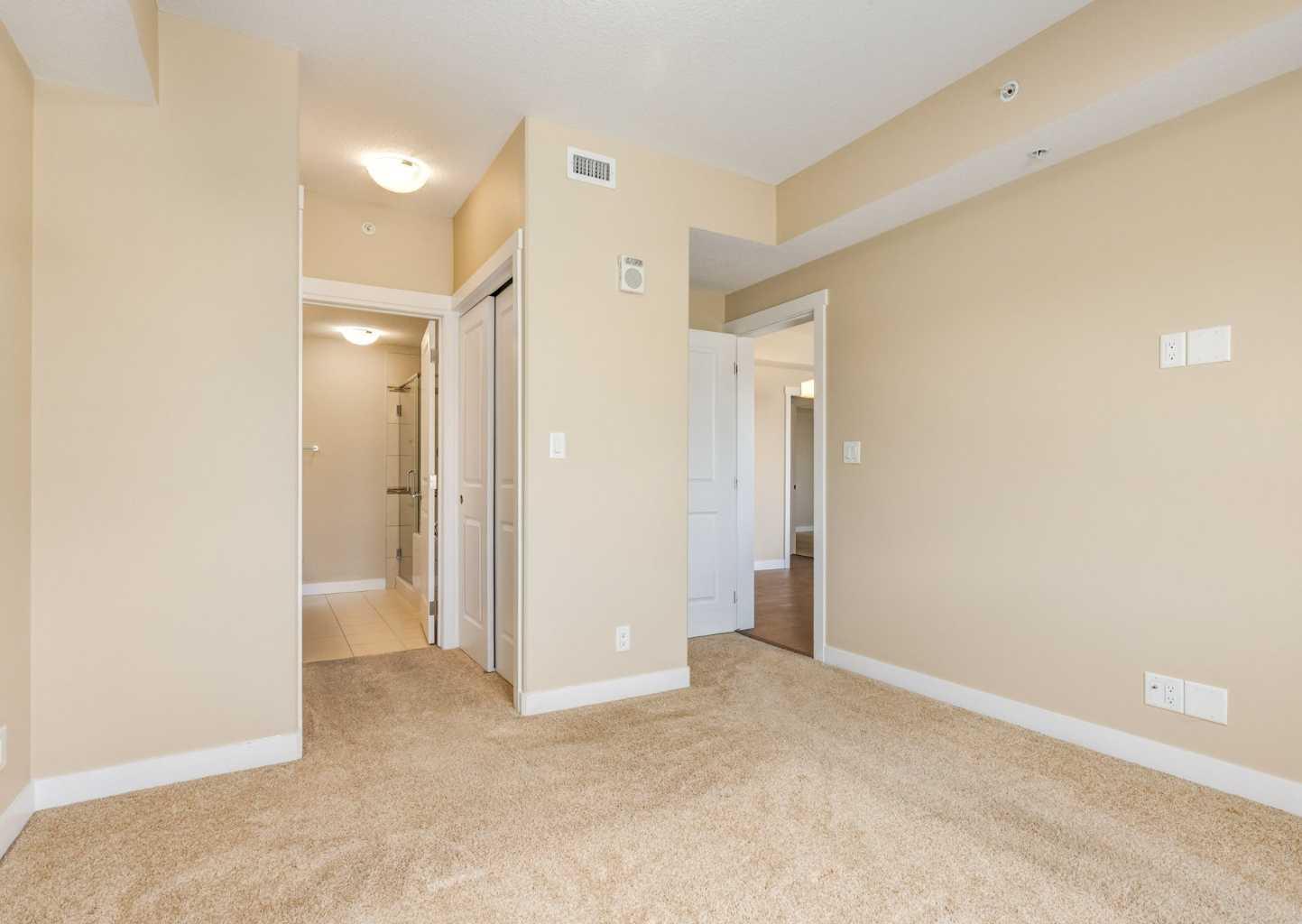 408, 32 Varsity Estates Circle NW