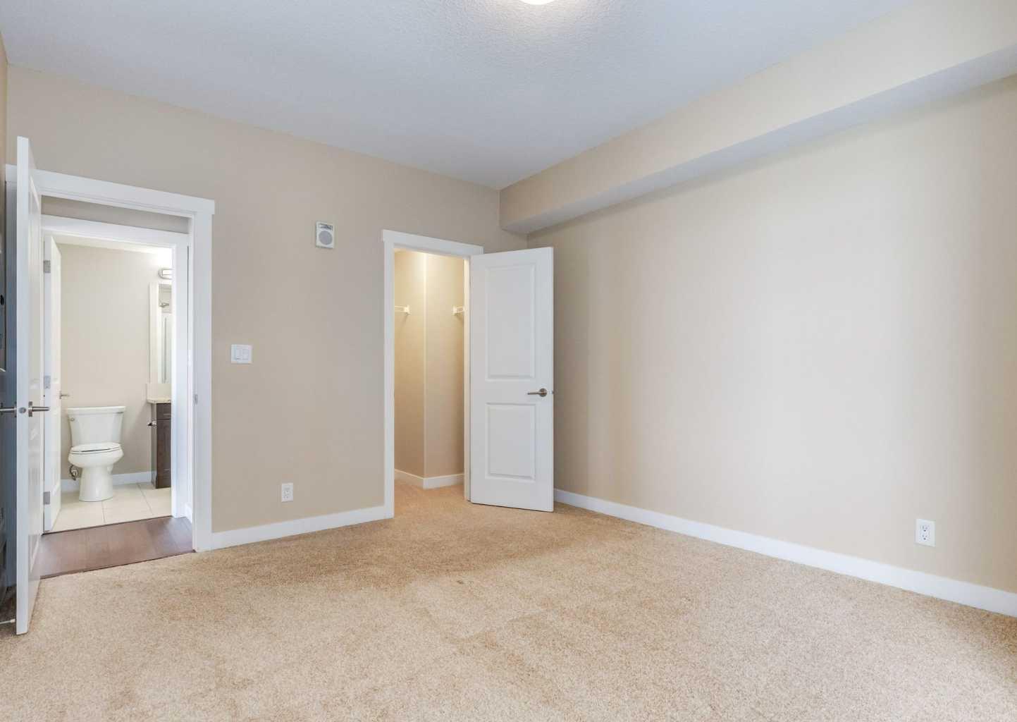 408, 32 Varsity Estates Circle NW