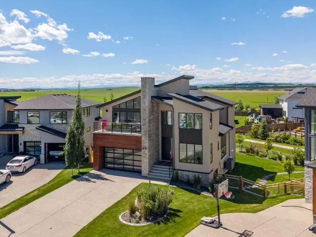 90 Juneberry Heights 