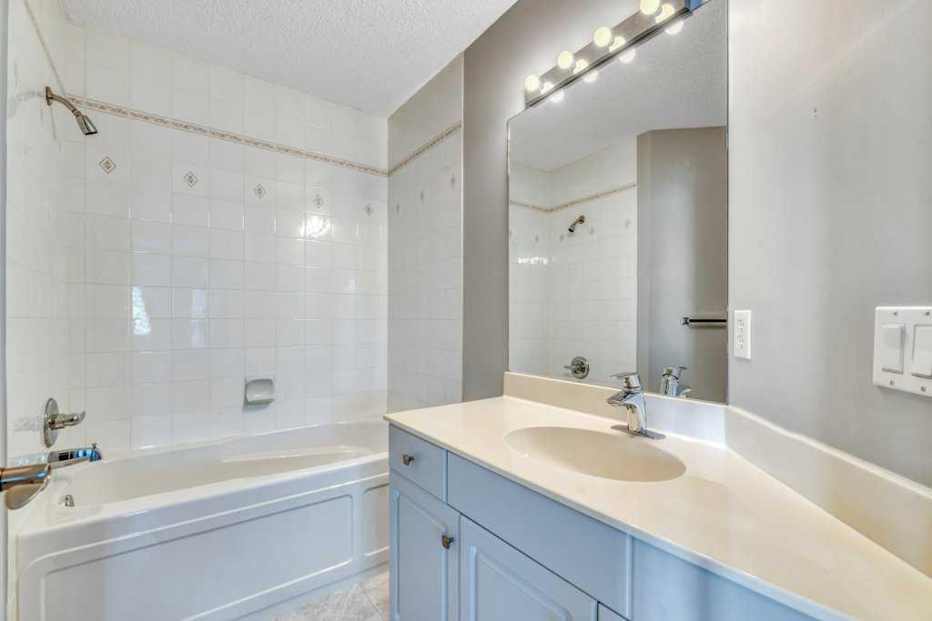 211, 2144 Paliswood Road SW