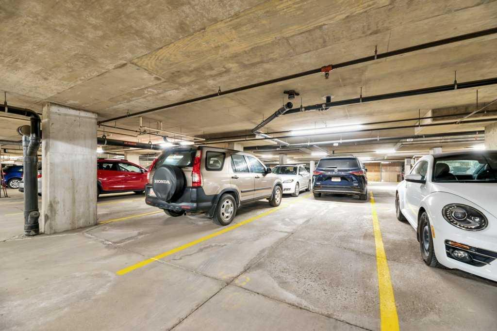 211, 2144 Paliswood Road SW