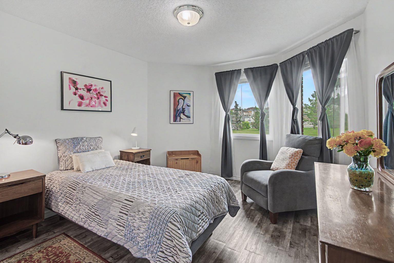 1114, 1818 Simcoe Boulevard SW