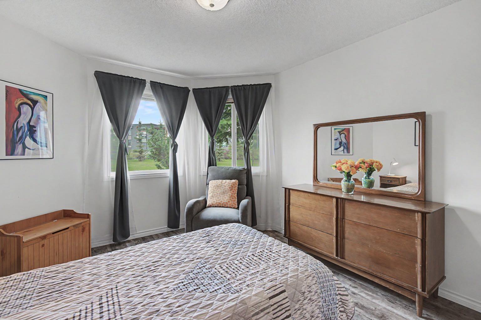 1114, 1818 Simcoe Boulevard SW