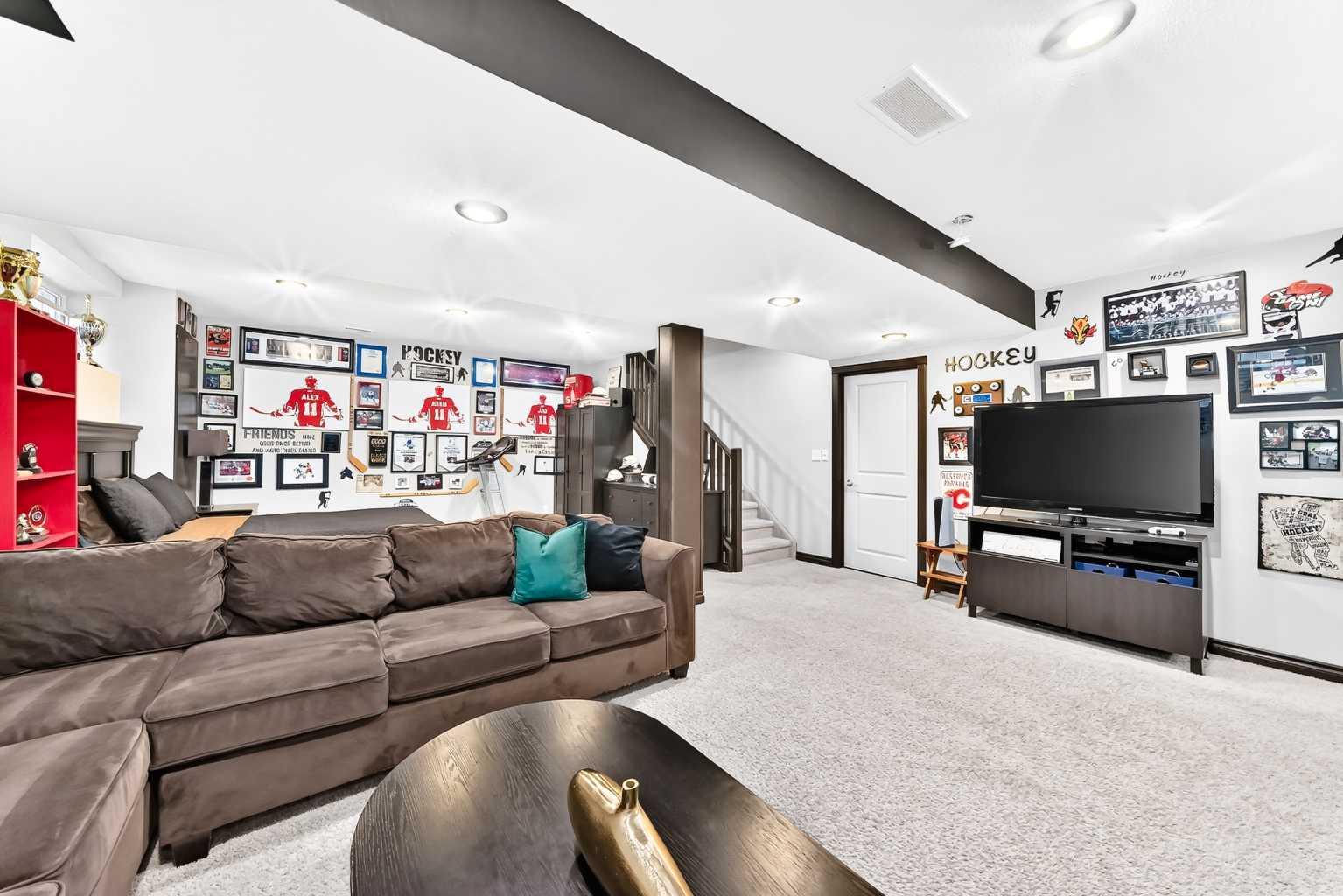 188 Hawkmere Way 