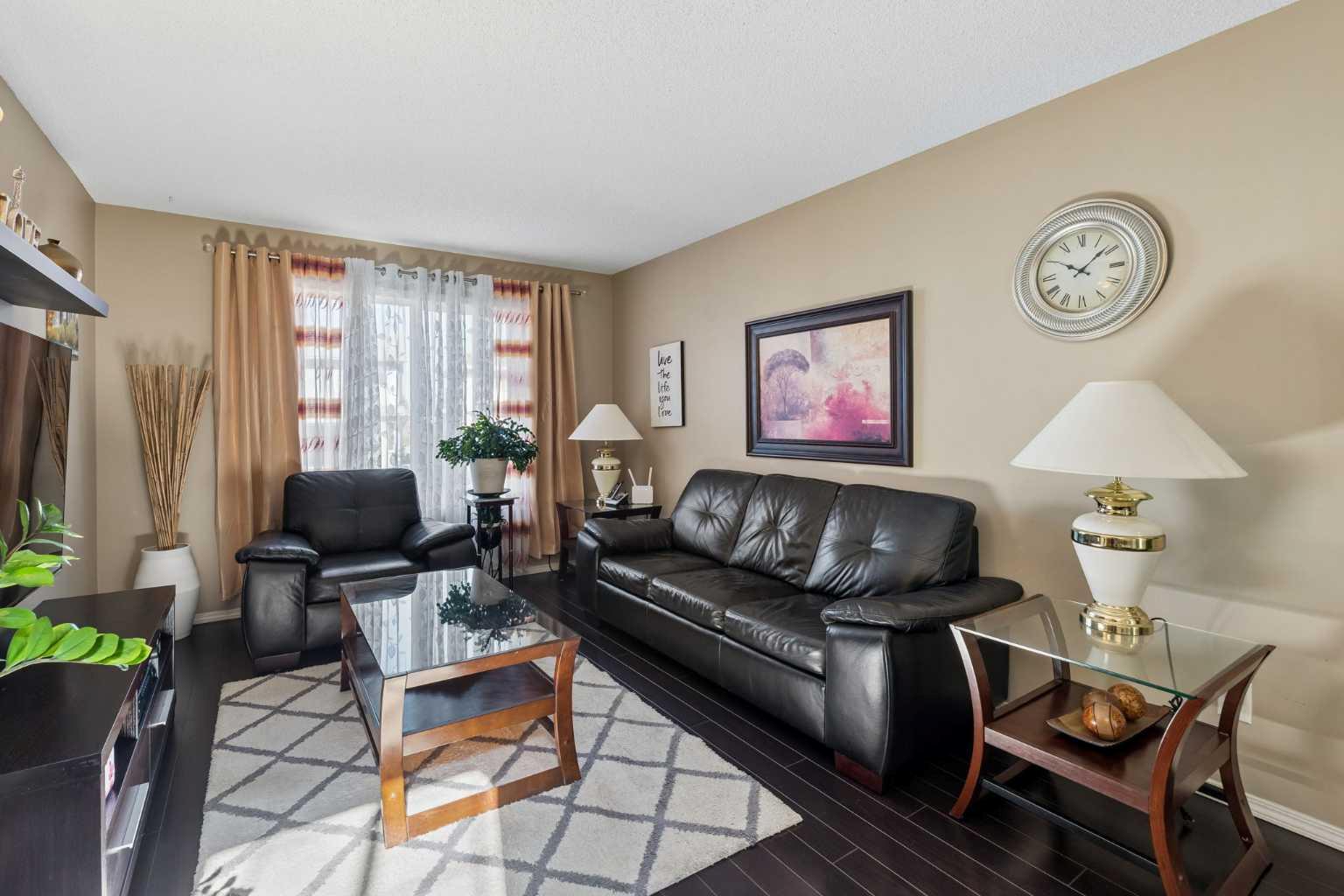 100 Applemont Close SE