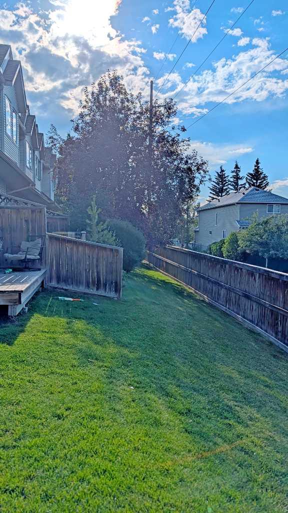 12 Shawbrooke Court SW