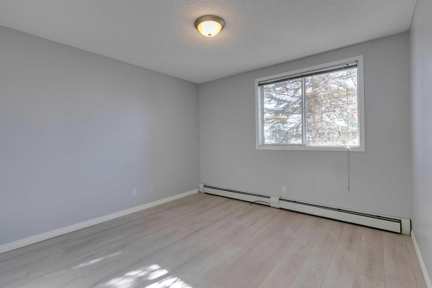 119, 2022 Canyon Meadows Drive SE