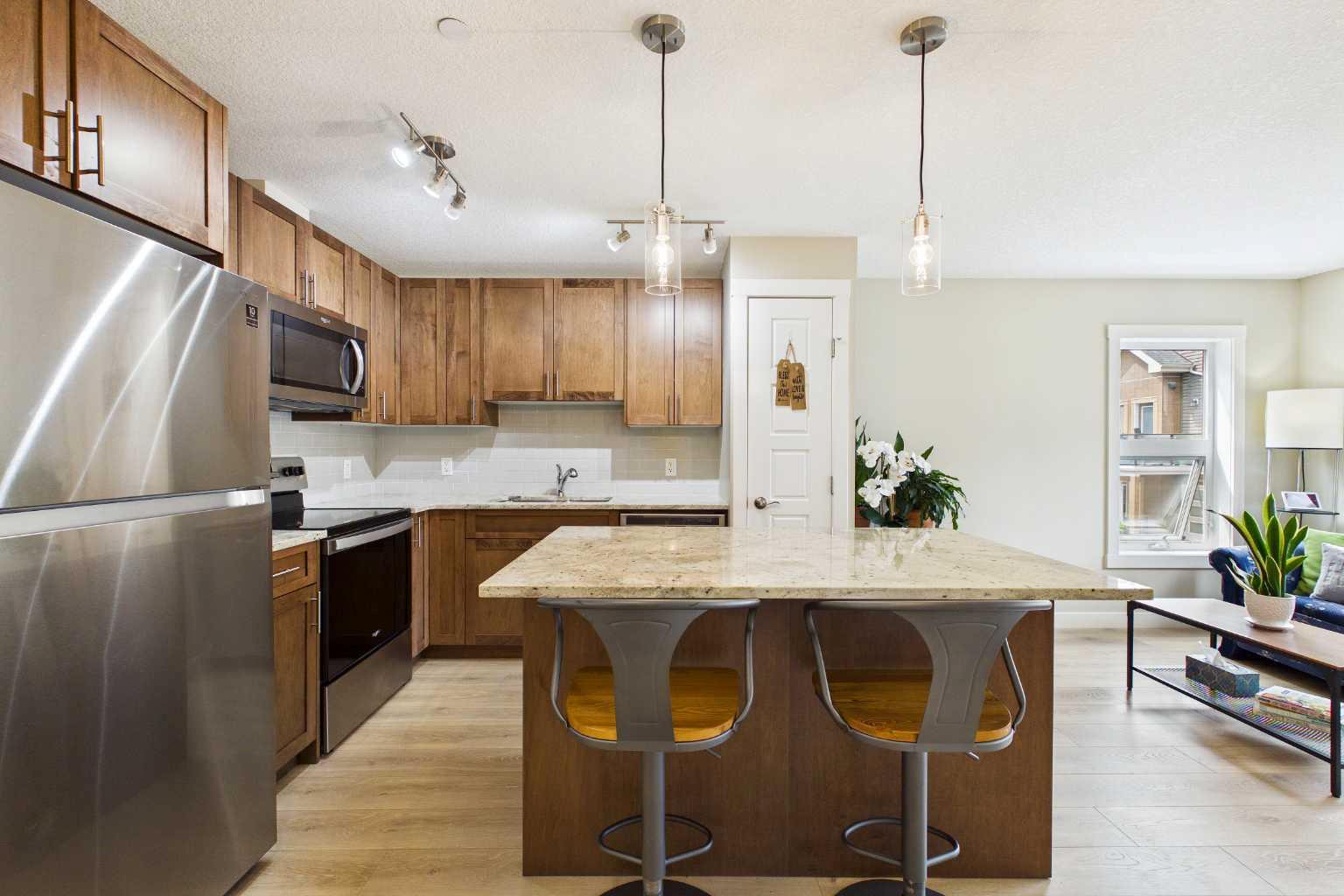 220 Livingston Common NE